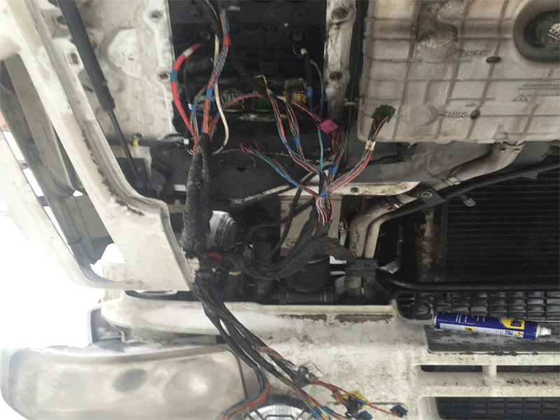 Можно свободно удалять разъемы. Каждый из них индивидуален и подходит только под свое место крепления. sobiraem v zhgut