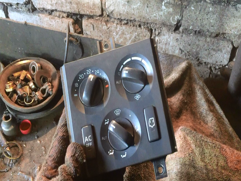 ЭБУ климат контроля Вольво. Klimat